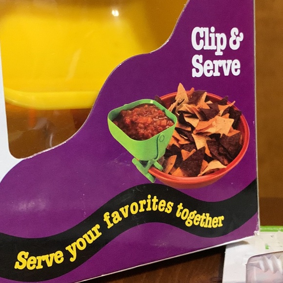 Prep Solutions & Chip Clip- 8 Microwave Safe Corn 🌽 Holders & 1 Clip & Serve. - Picture 3 of 12